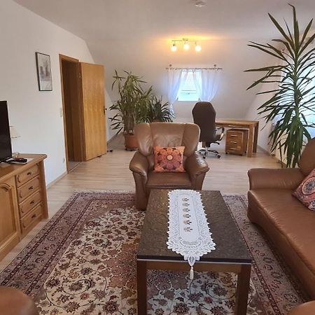 Gemuetliche 120 Qm Ferienwohnung Mit Balkon Adelsdorf Exteriér fotografie