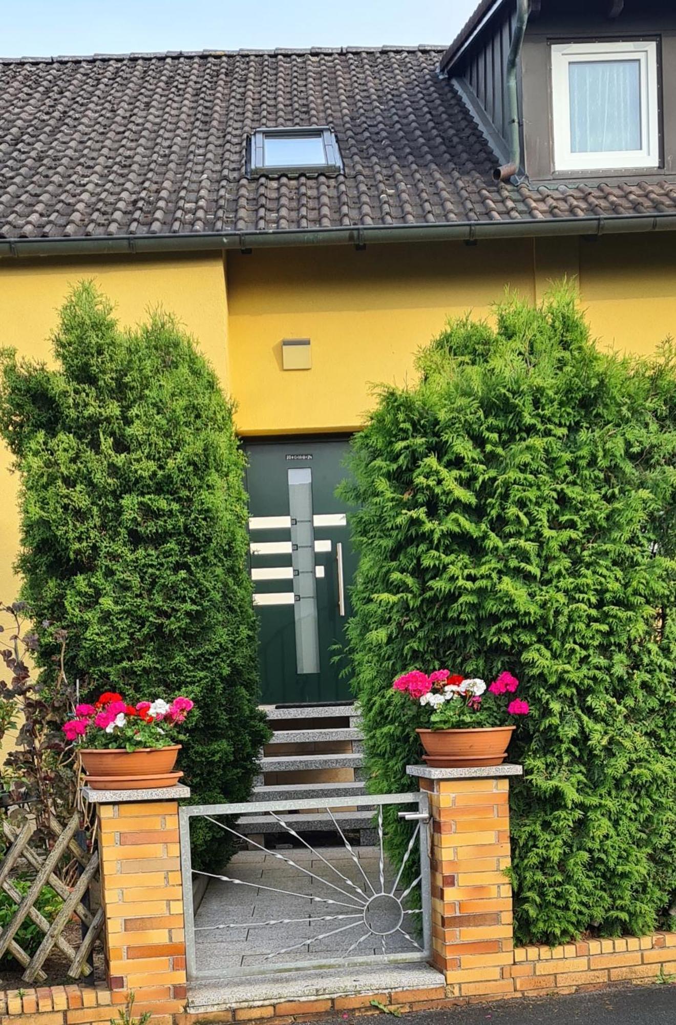 Gemuetliche 120 Qm Ferienwohnung Mit Balkon Adelsdorf Exteriér fotografie